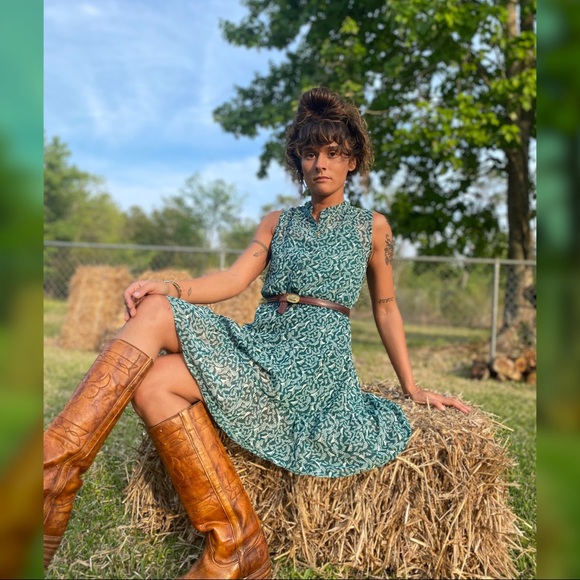 Mossimo Supply Co. Dresses & Skirts - Farm house folk print dress xs